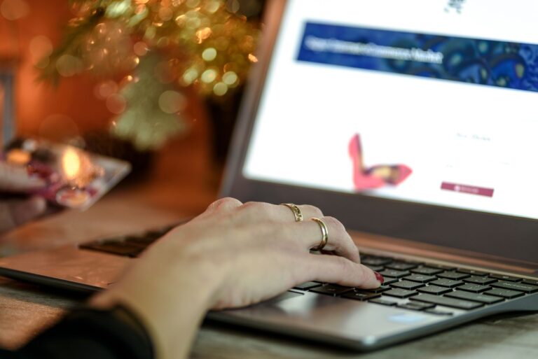 Comment la personnalisation améliore-t-elle l&rsquo;expérience client dans l&rsquo;e-commerce ?